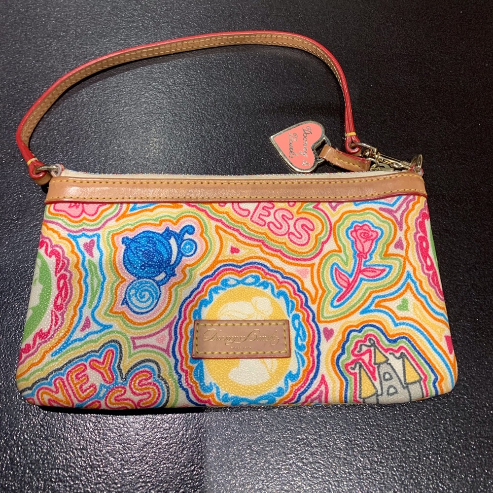 🌺 SALE 🌺 Dooney & Bourke “rare” bag